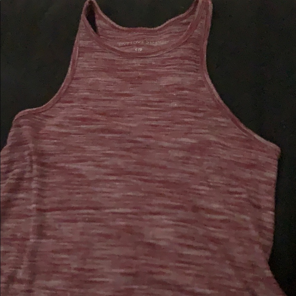 maroon tank top